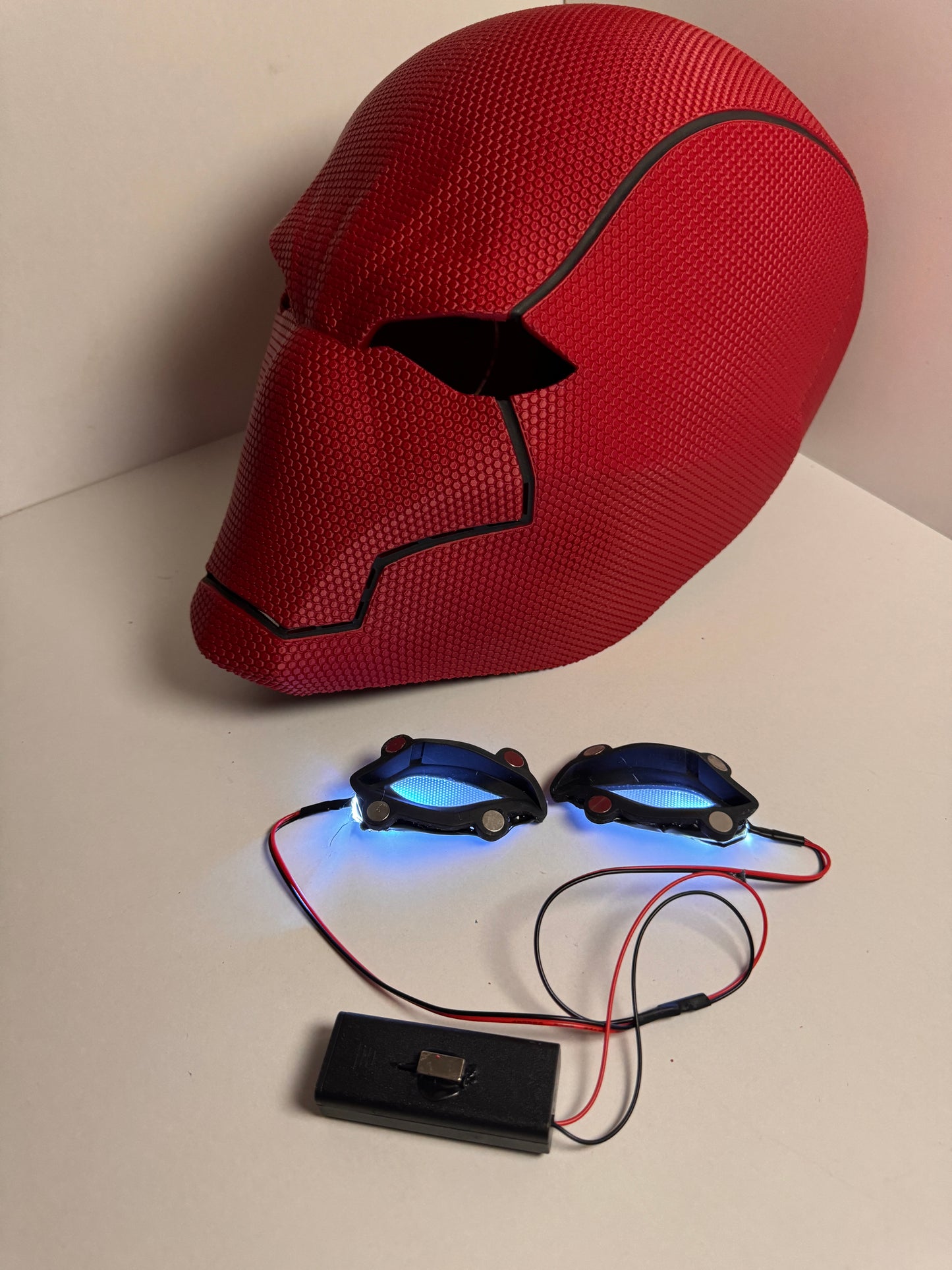 Redhood texturizado y ojos led