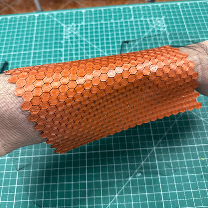 Cota de malla hexagonos futuristas