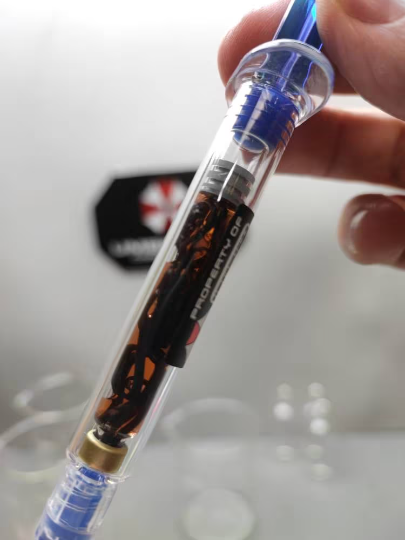 RESIDENT EVIL PROP, Props Syringe