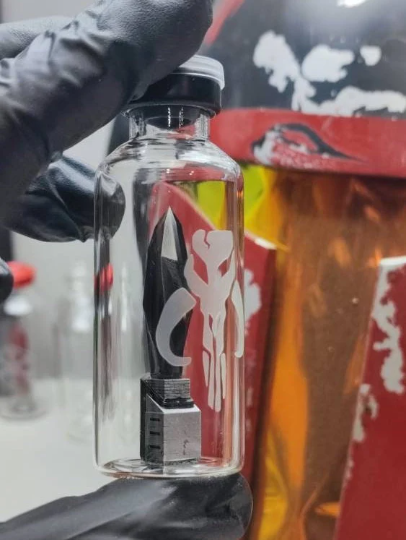 LIGHTSABER CRYSTAL, BLACK Kyber Crystal, Mandalorian