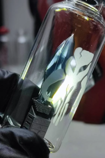 LIGHTSABER CRYSTAL, BLACK Kyber Crystal, Mandalorian