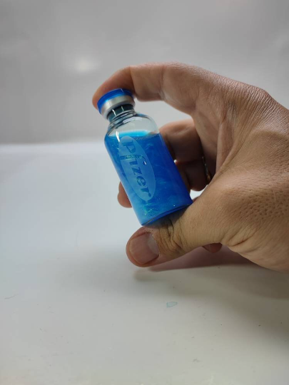 Vacuna, No real,cosplay