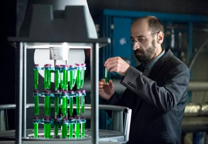 Mirakuru serum.DC Arrow réplica.