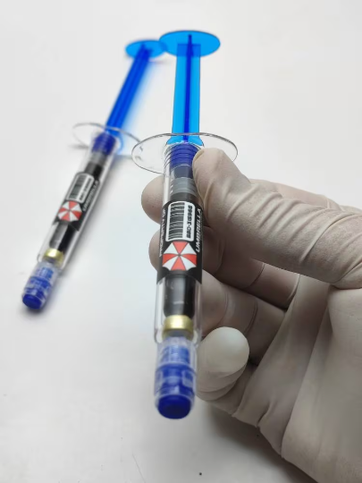 RESIDENT EVIL PROP, Props Syringe